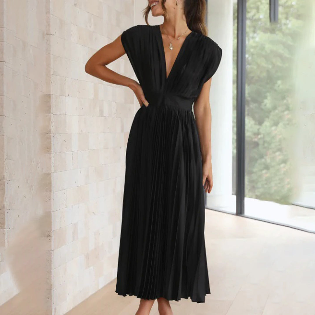 Evie Melbourne™ | Timeless Pleated Midi Dress