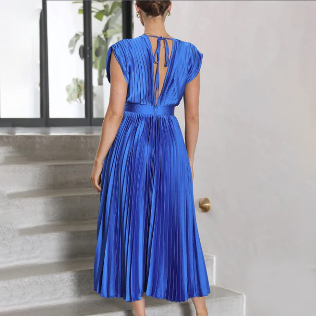 Evie Melbourne™ | Timeless Pleated Midi Dress