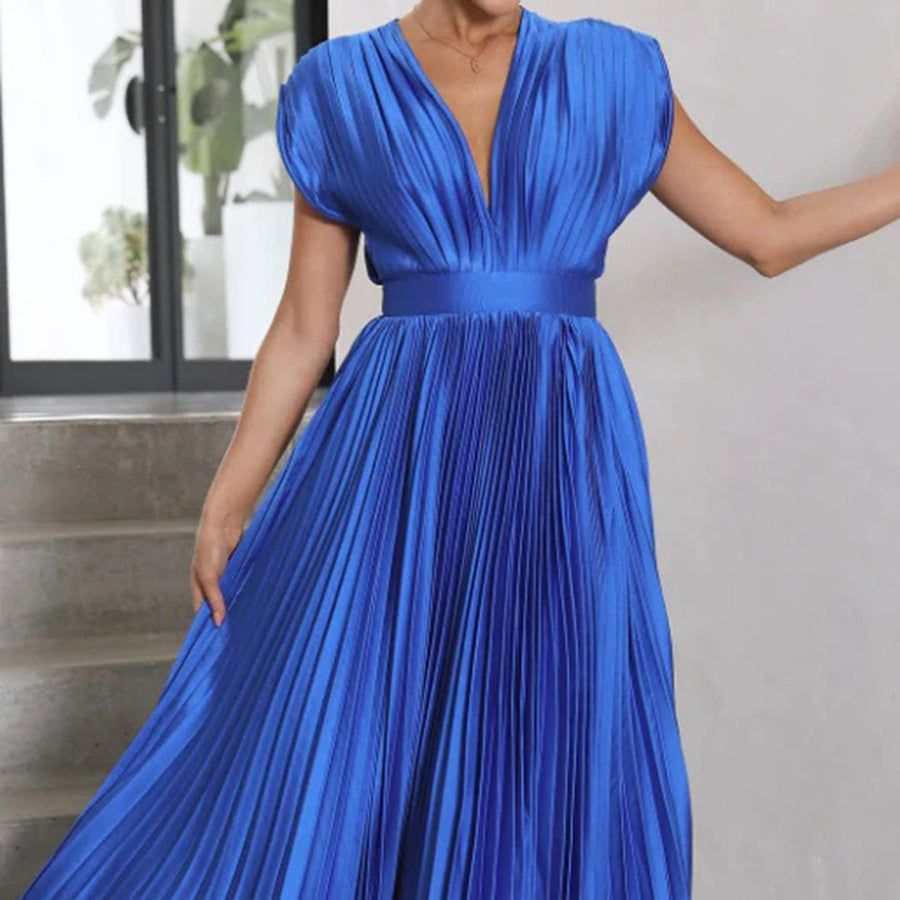 Evie Melbourne™ | Timeless Pleated Midi Dress