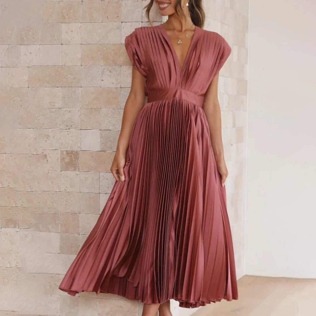 Evie Melbourne™ | Timeless Pleated Midi Dress