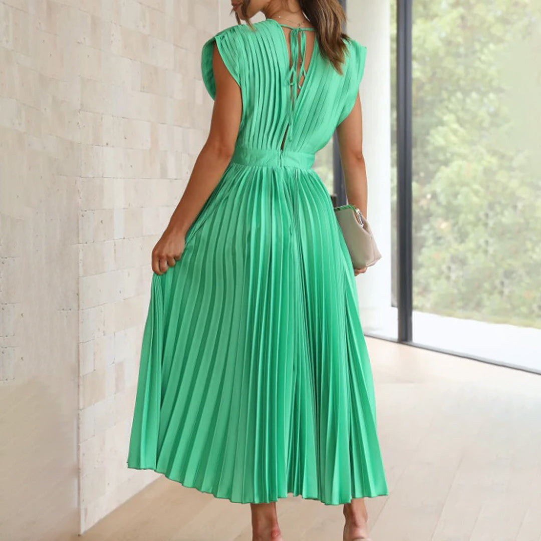 Evie Melbourne™ | Timeless Pleated Midi Dress
