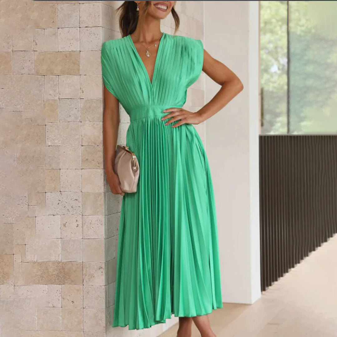 Evie Melbourne™ | Timeless Pleated Midi Dress
