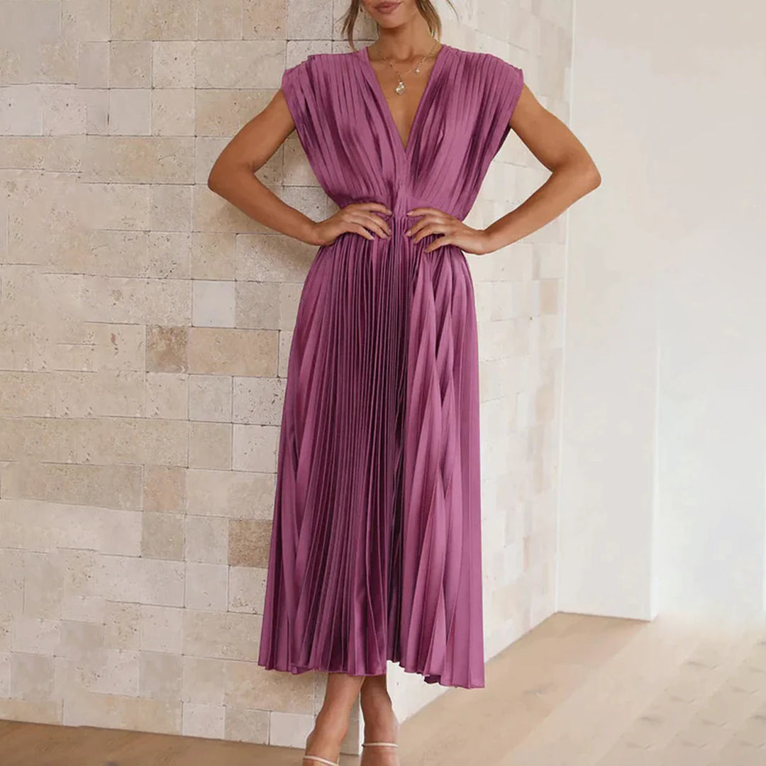 Evie Melbourne™ | Timeless Pleated Midi Dress
