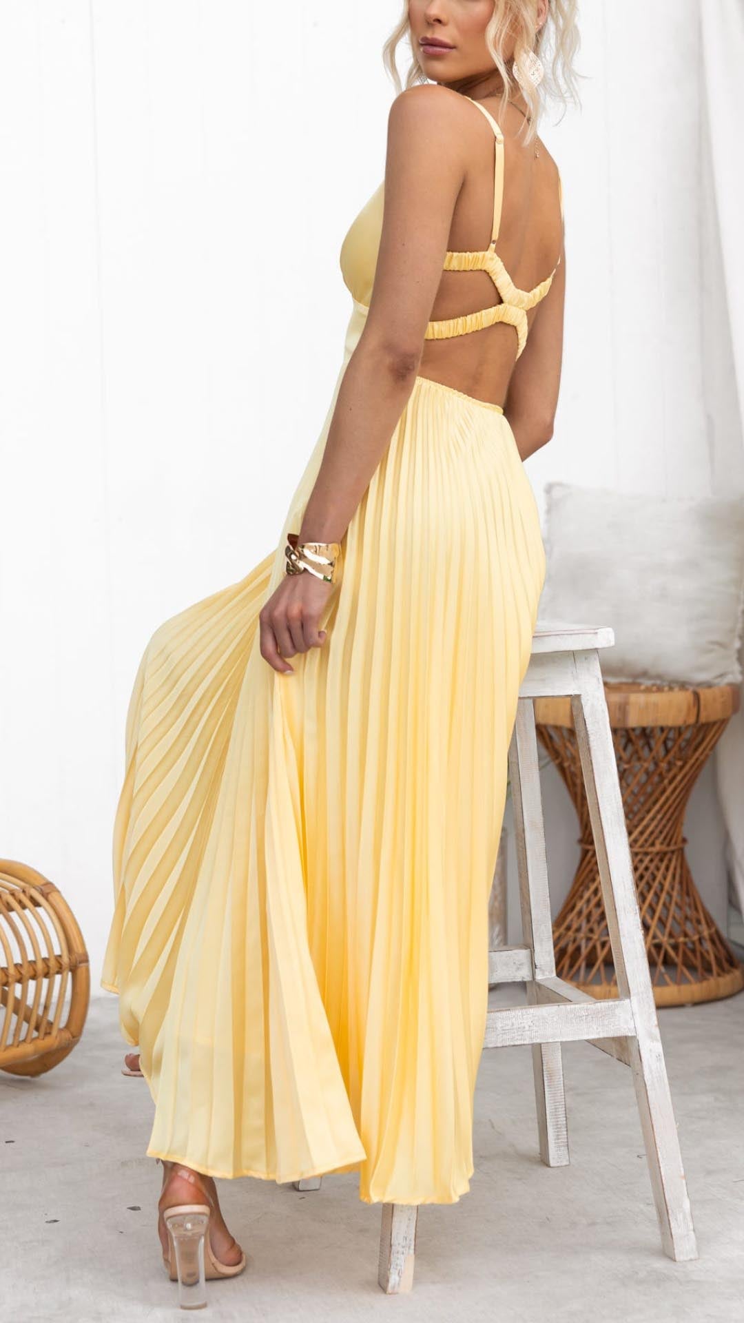 Evie Melbourne™ | Pleated V-Neck Maxi Dress